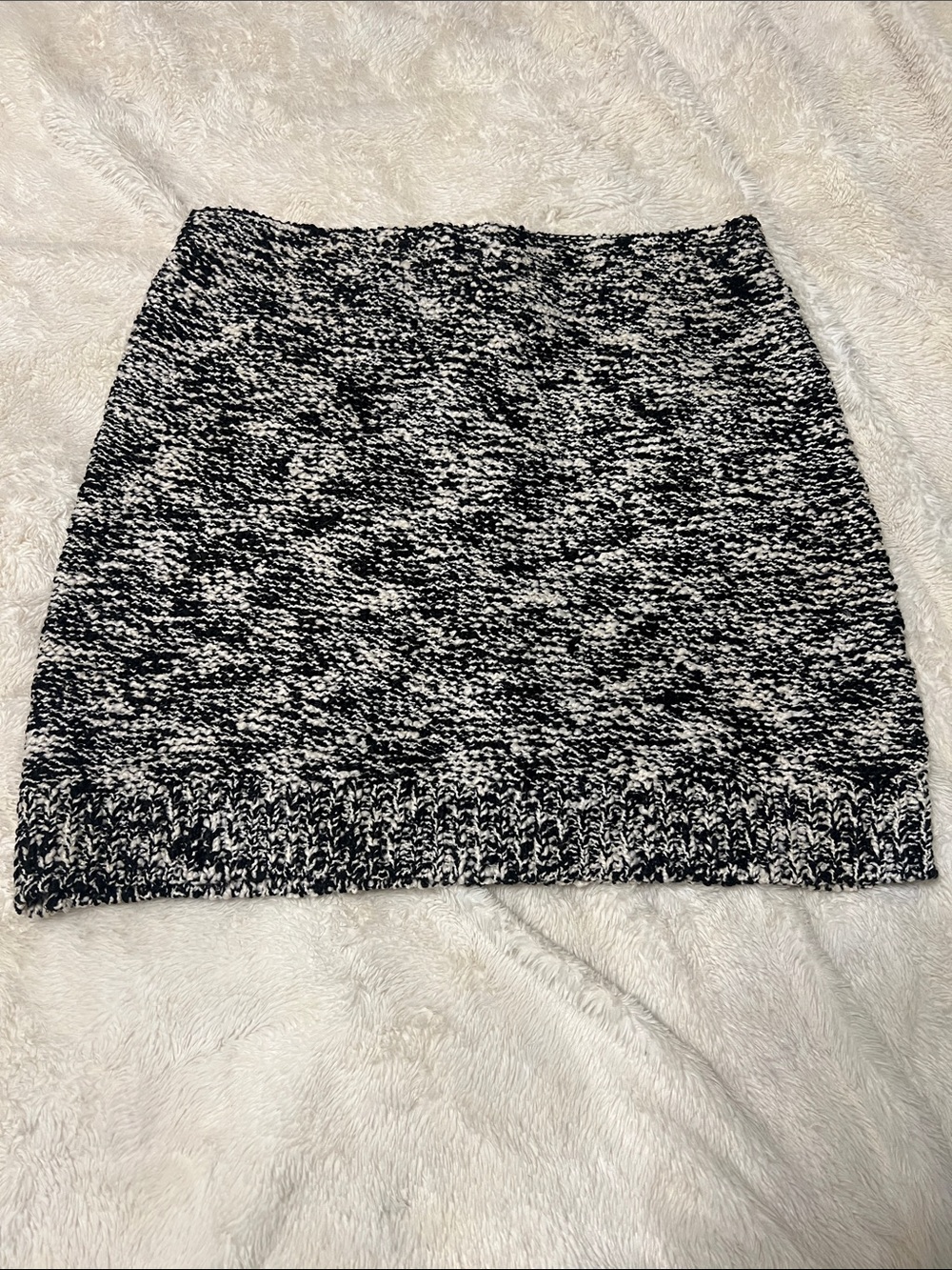 H&M Black & White Marled Knit Mini Skirt